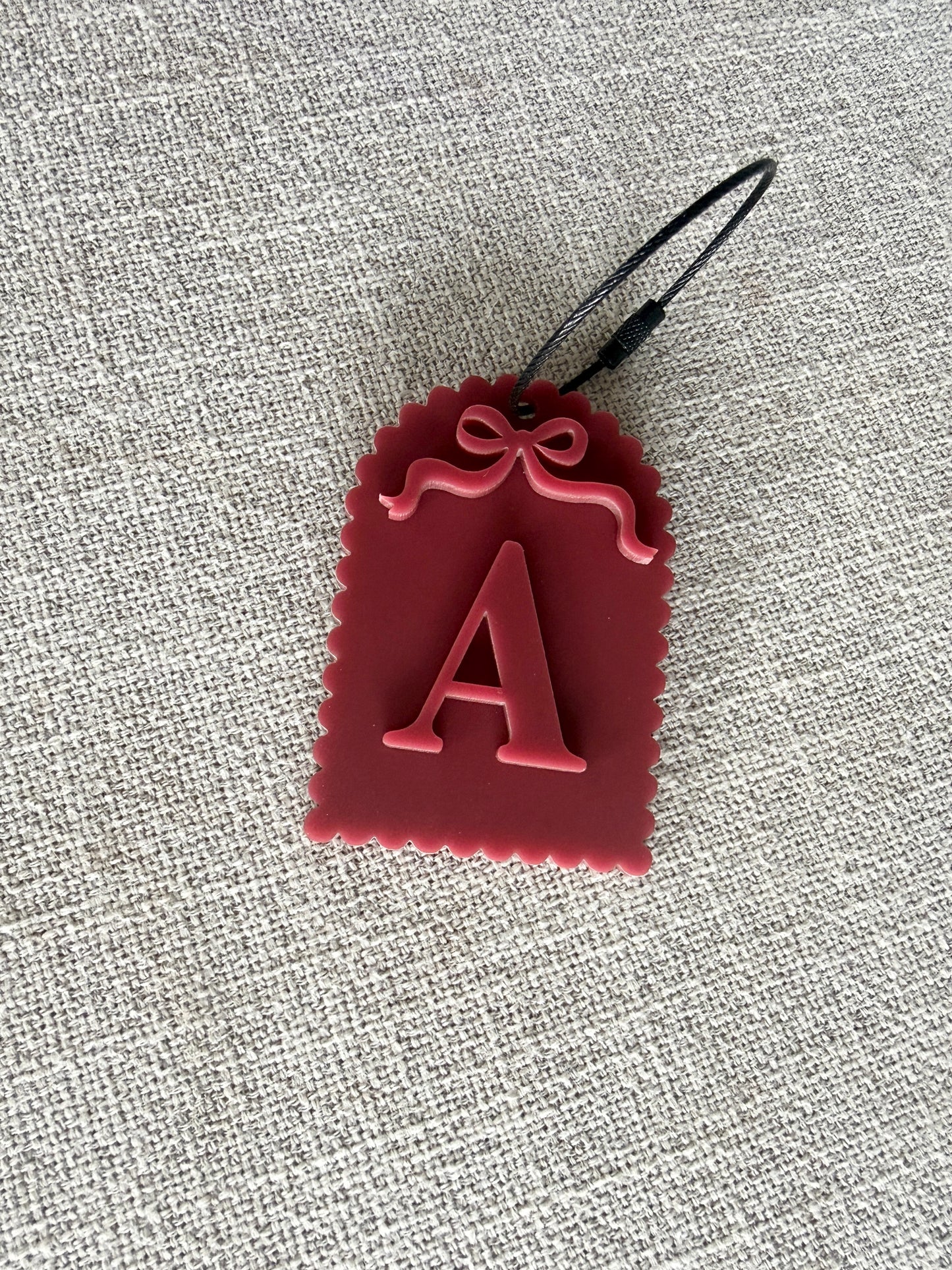 Scallop Bow Initial Keyring