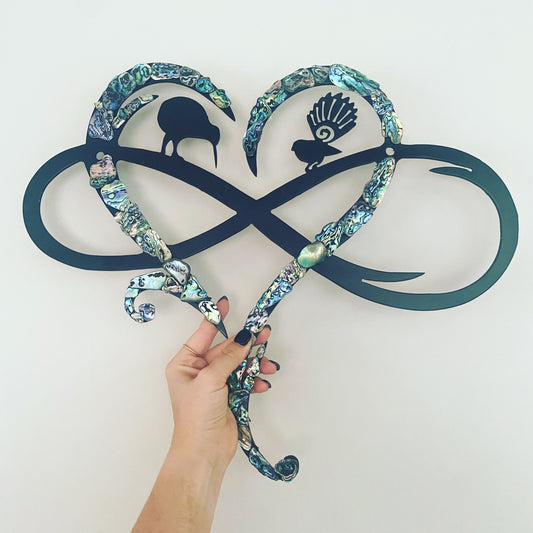 Kiwiana Infinity Heart